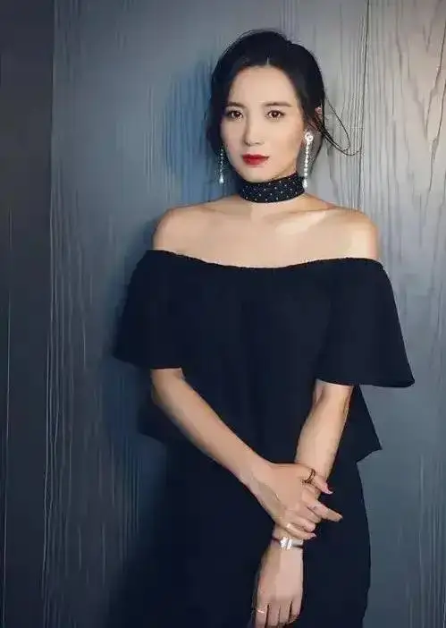 娱乐圈黄金剩女 感情观念 婚姻选择_娱乐圈大龄剩女