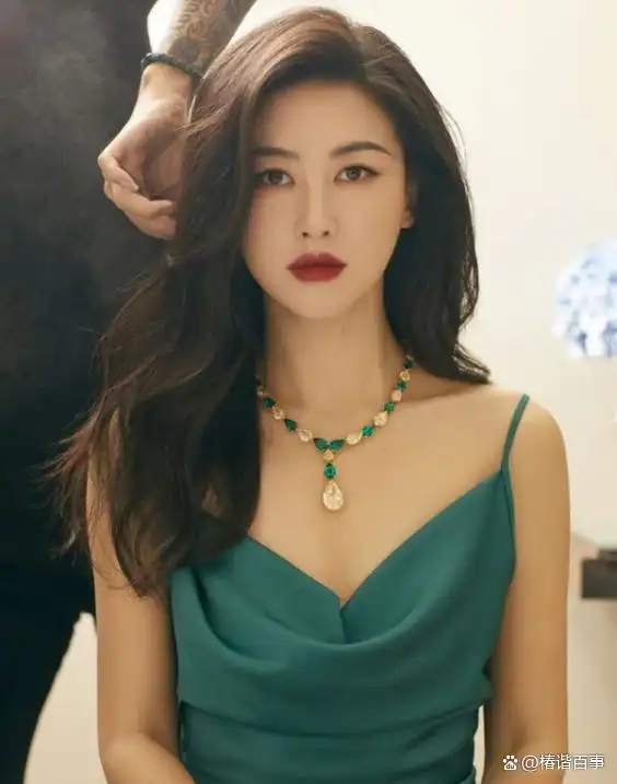 杨超越面相富贵命_旺夫面相的女明星_景甜人间富贵花气质